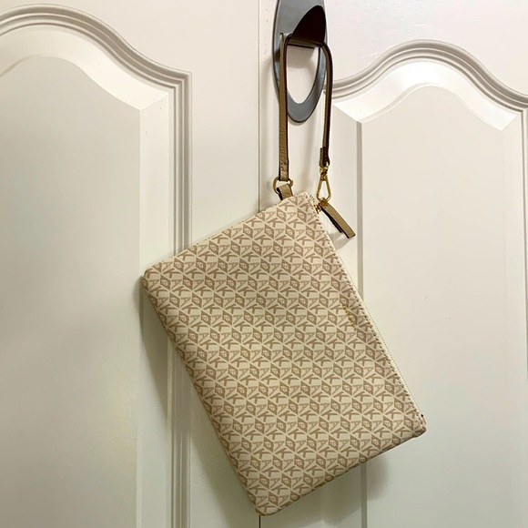 Ann Klein Clutch Wristlet Cream Repeating Logo and Initials - Picture 1 of 7